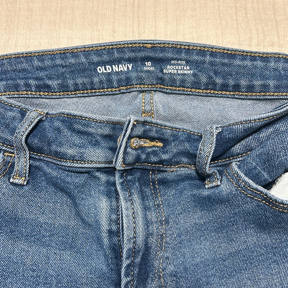 Old Navy size 10 midrise rockstar, super skinny jeans